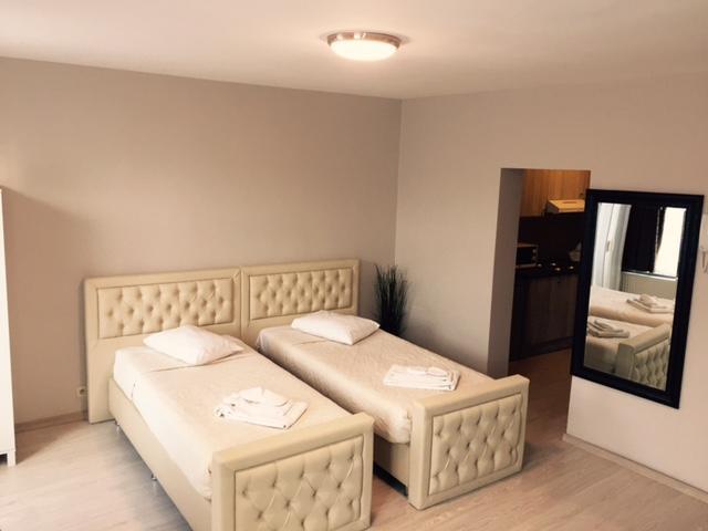 Prestige Flats Apartment Brussels Phòng bức ảnh