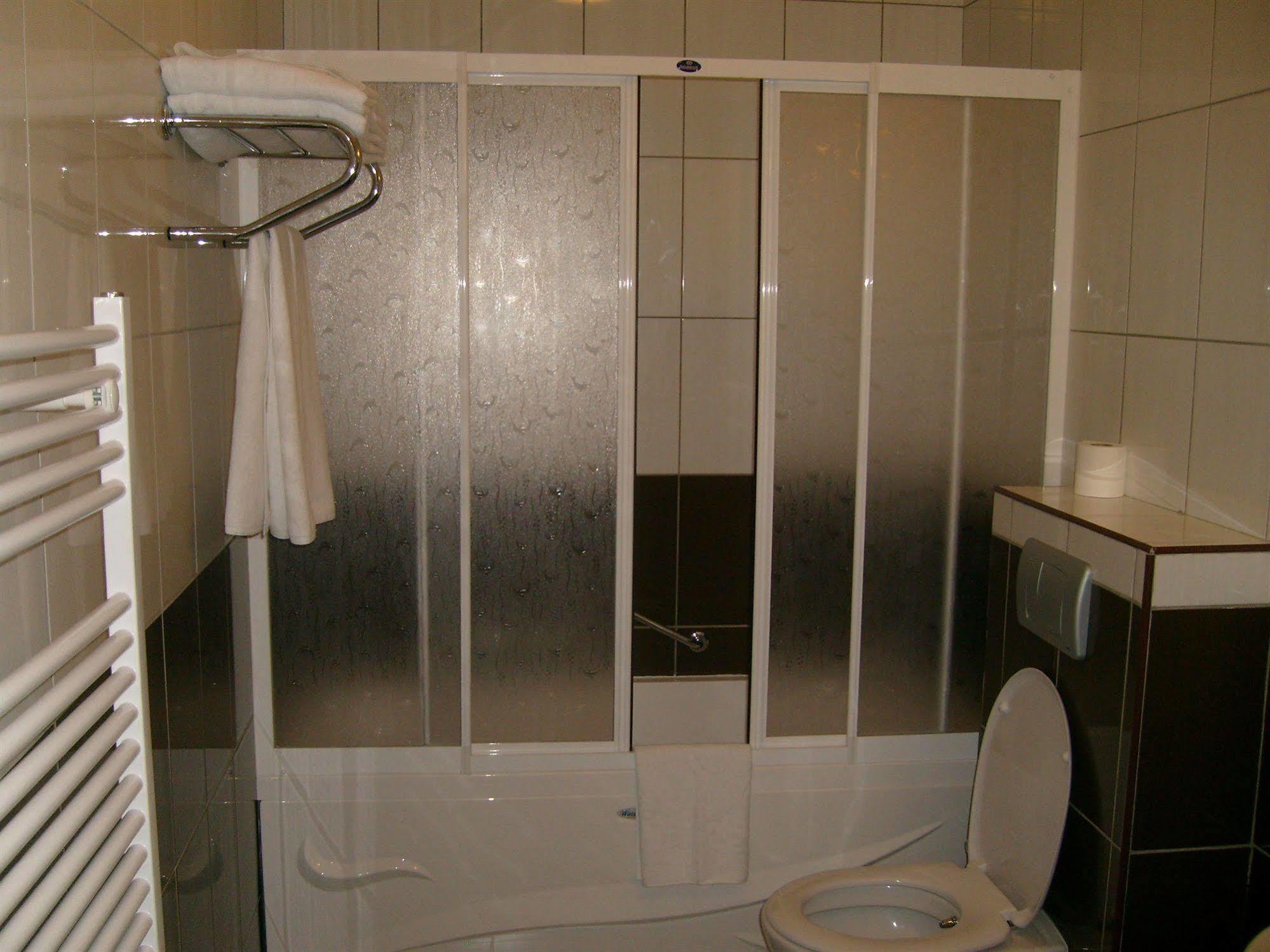 Prestige Flats Apartment Brussels Ngoại thất bức ảnh